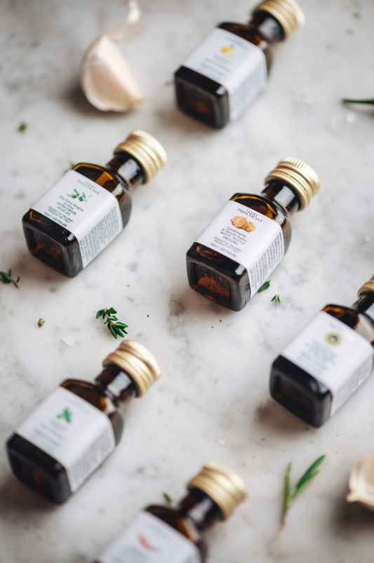 Art Collection : 8 Various Flavours Xtra Virgin Olive Oil