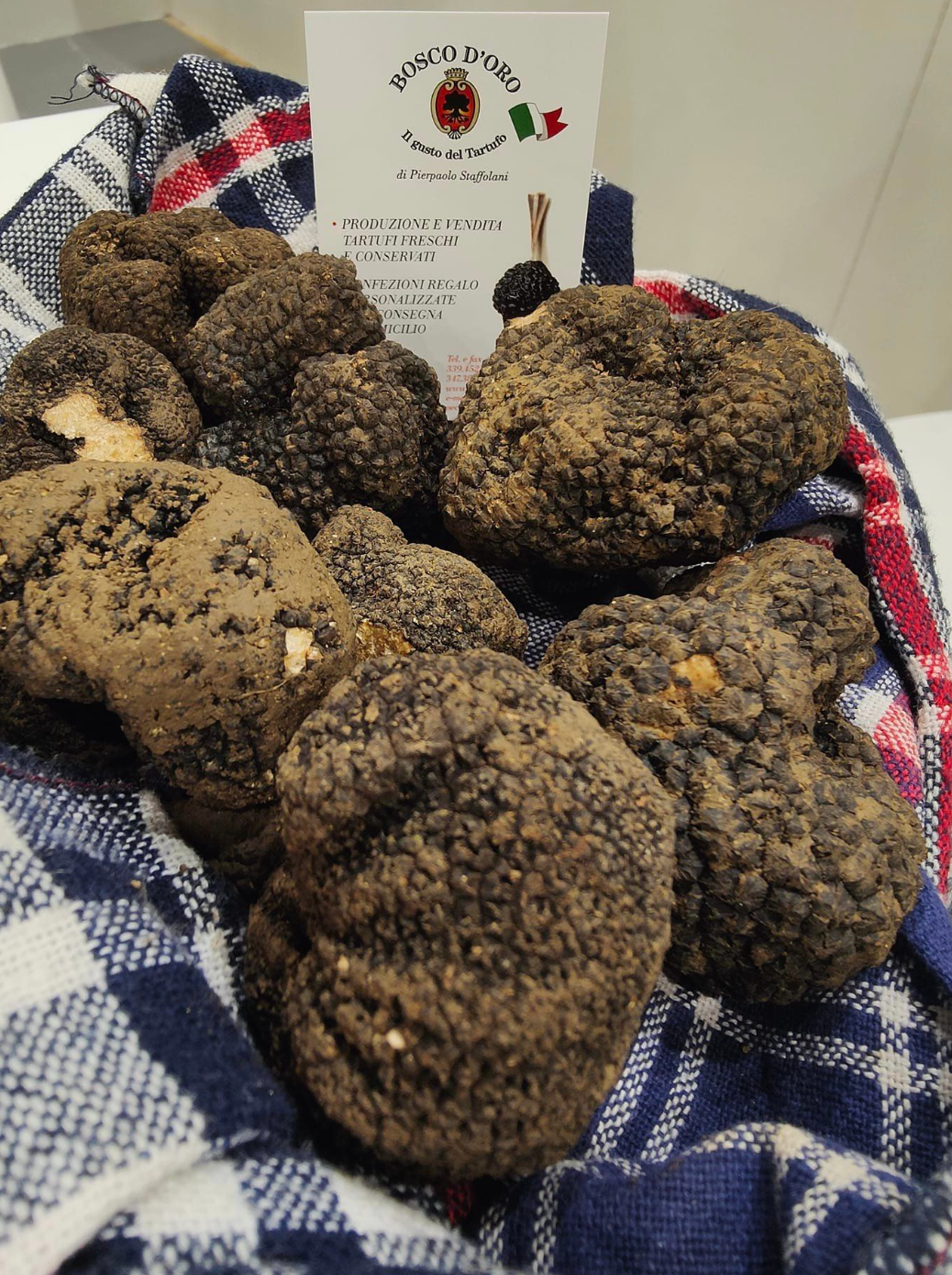 Italian Black Autumn Truffles NEXT ORDERS IN JANUARY 2025 - SOLD OUT